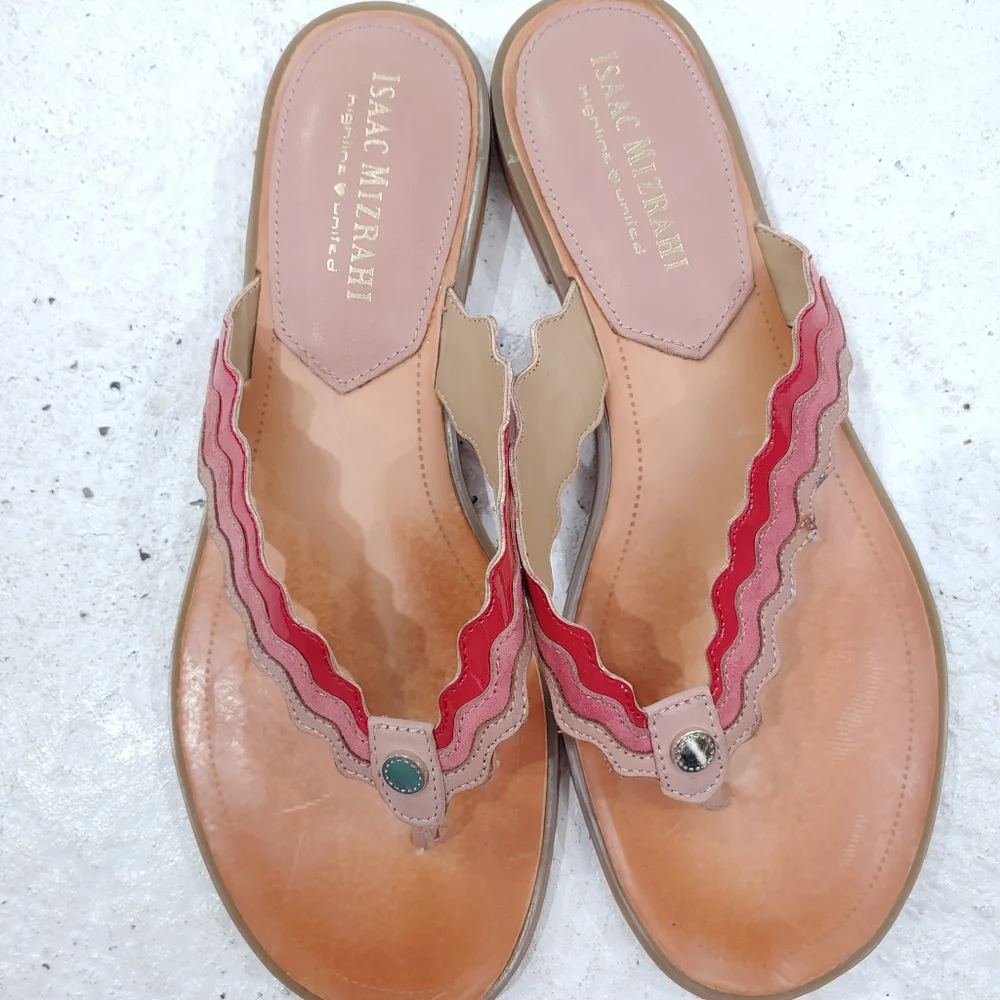 ISAAC MIZRAHI LEATHER GINA THONG SANDAL